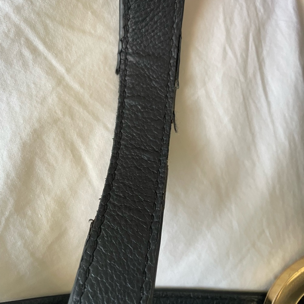 Michael Kors Fulton East West Black Pebbled
Leather Shoulder Tote - Picture 4 of 6